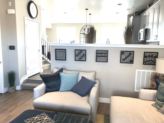 Building Photo - 1007 Leonard Ln