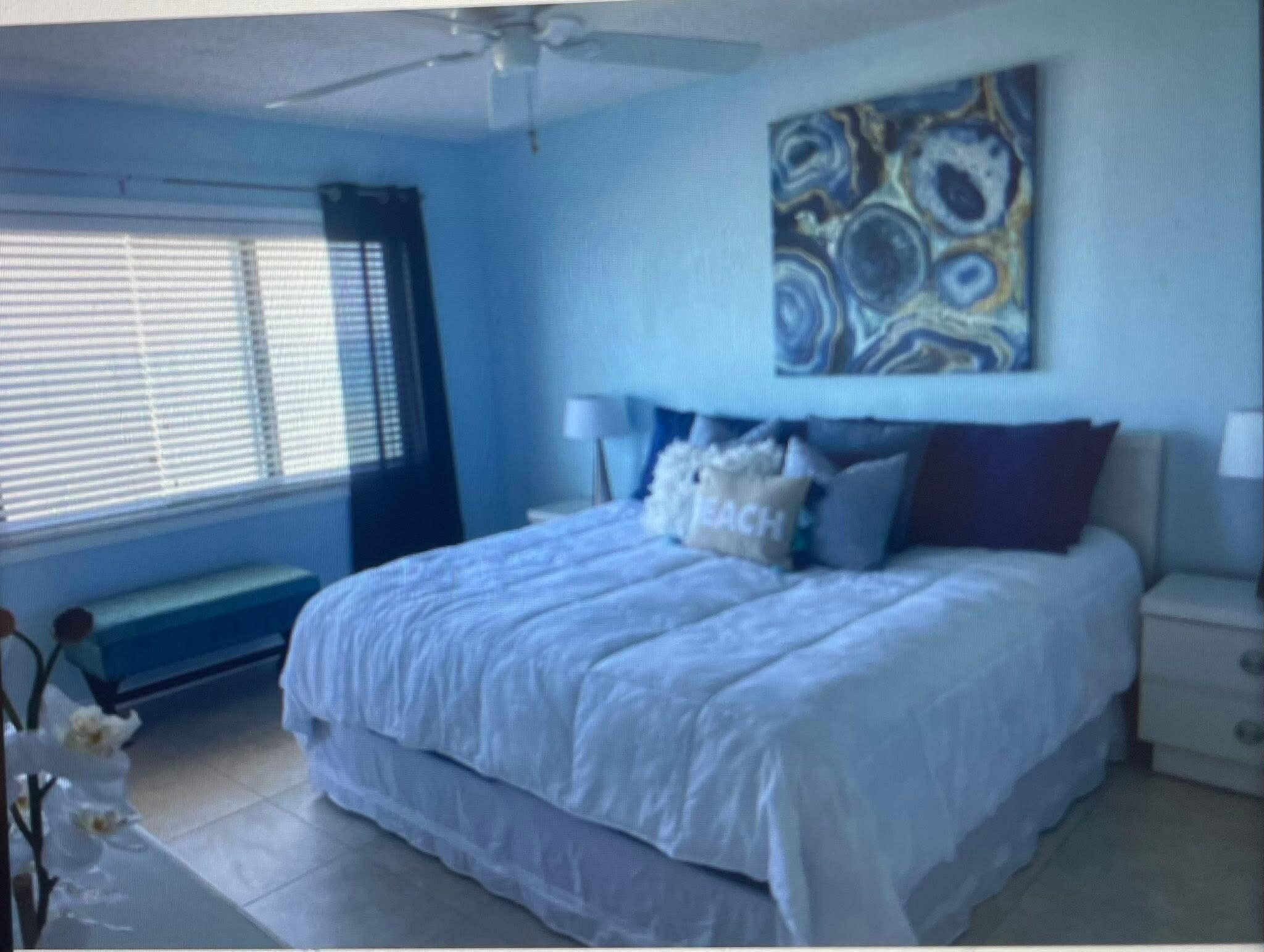 Building Photo - 10102 S Ocean Dr