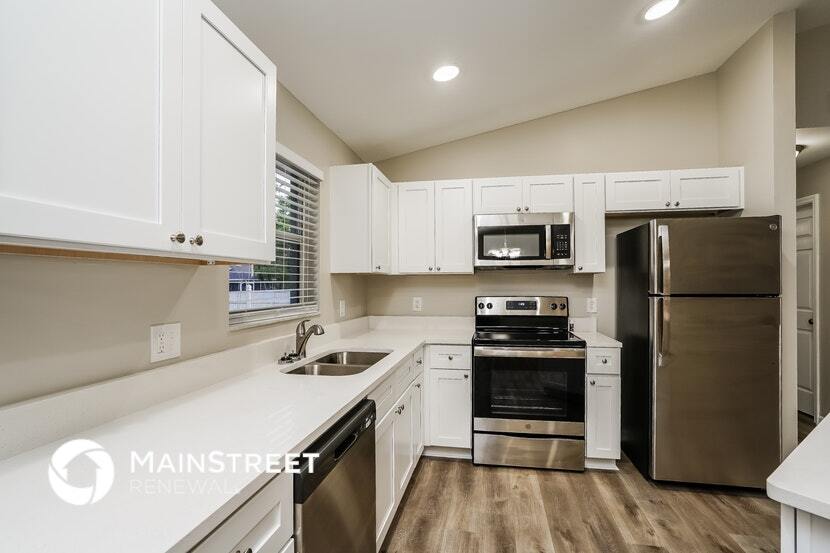 Building Photo - 1406 NW 8th Pl