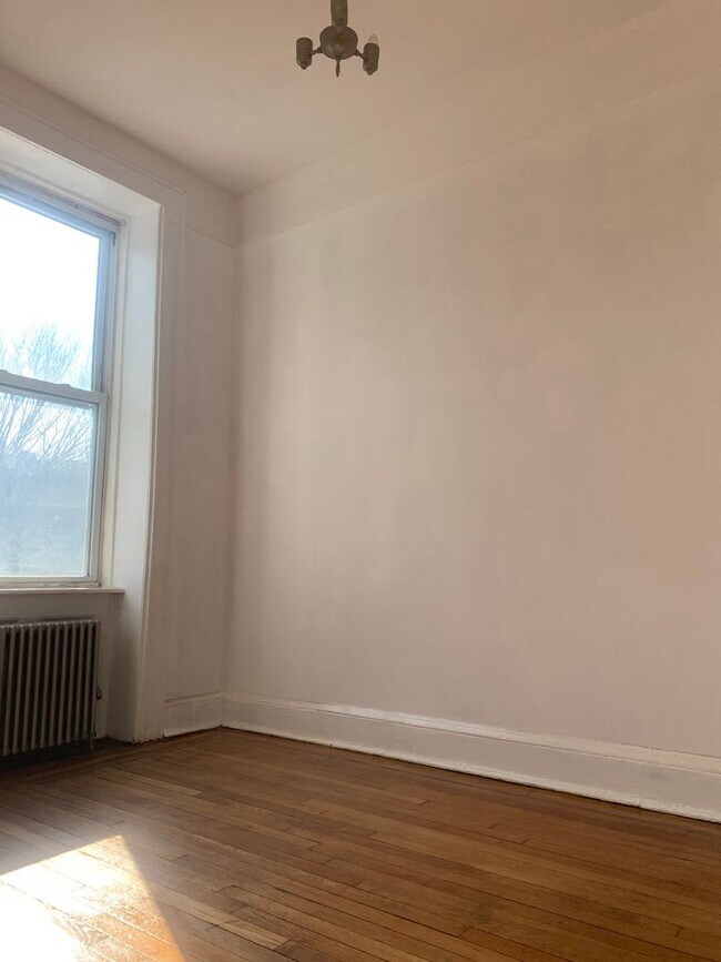 Building Photo - 515 Eastern Pkwy