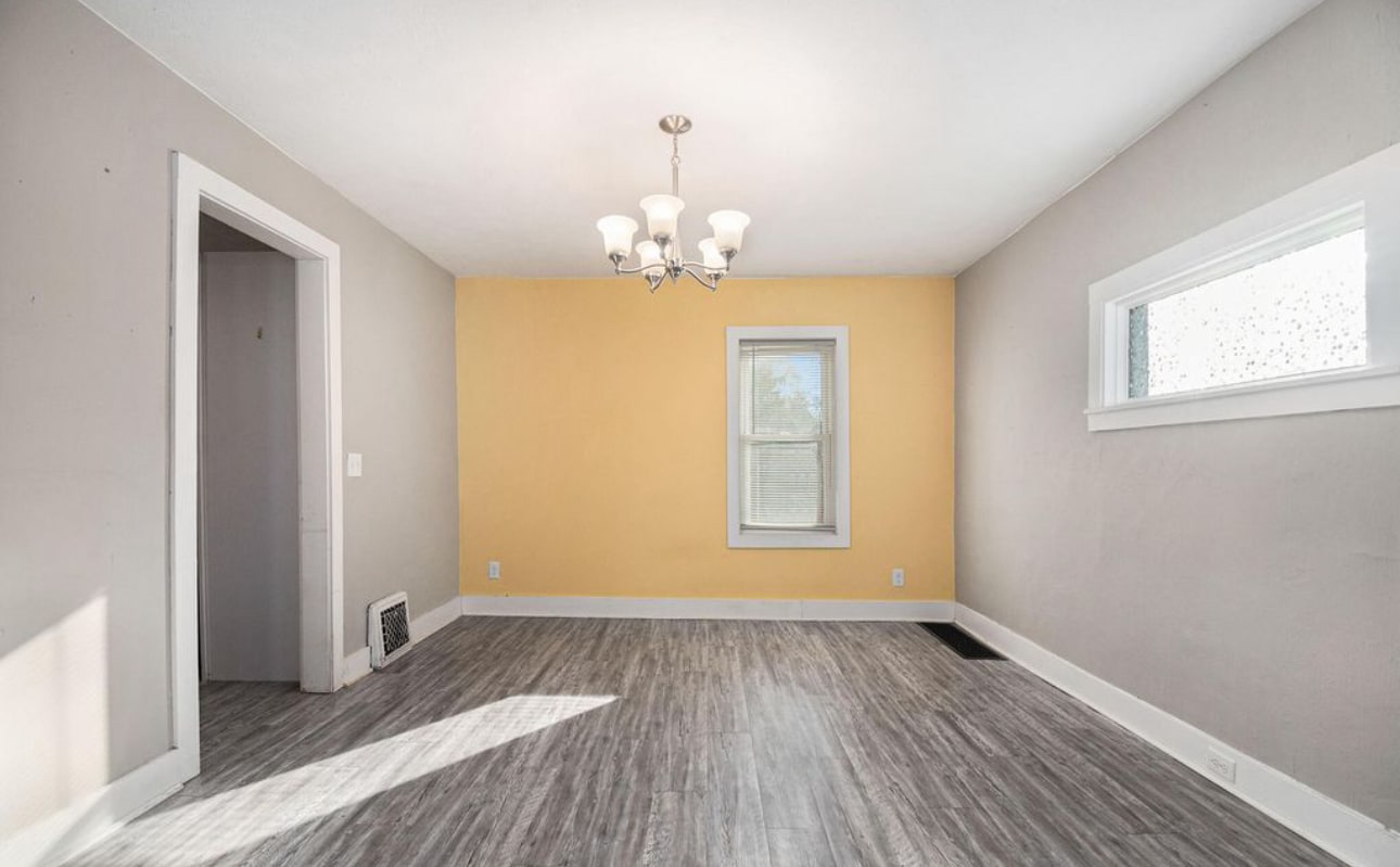 Building Photo - 778 Eleanor St NE