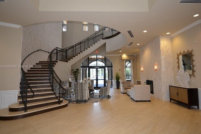 Building Photo - 8630 Lakeside Bnd