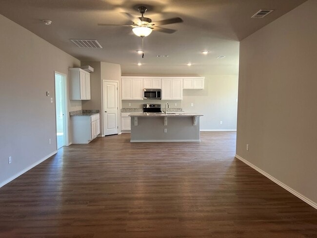 Building Photo - 7216 E County Rd 99