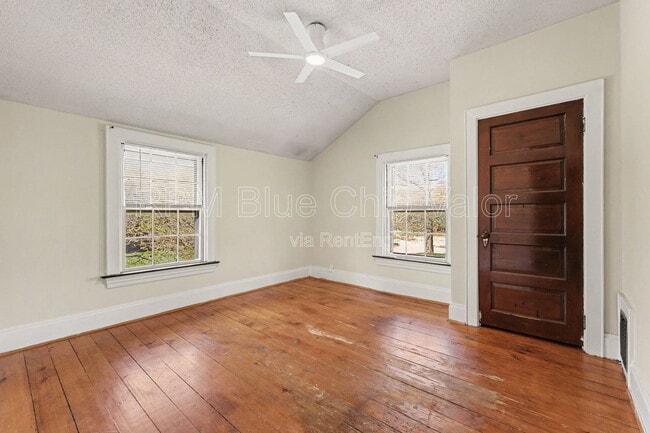 Building Photo - 2220 Salvador St