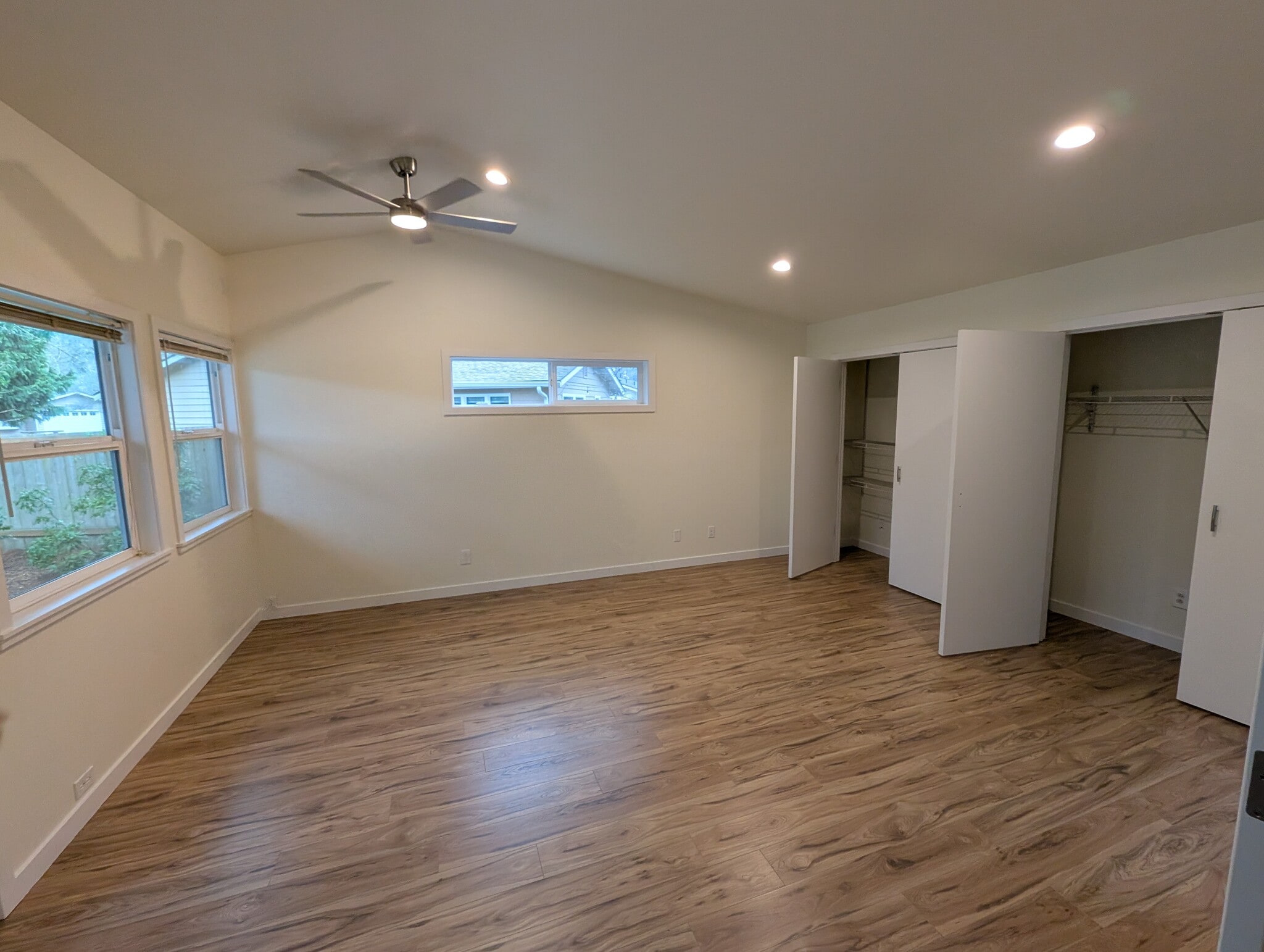 Huge primary with wall of closets - 14105 104th Pl NE