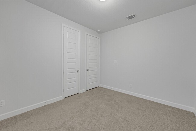 Building Photo - 15835 Bird of Paradise Dr