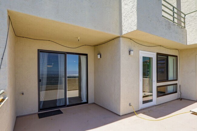 Building Photo - 432 Portofino Dr