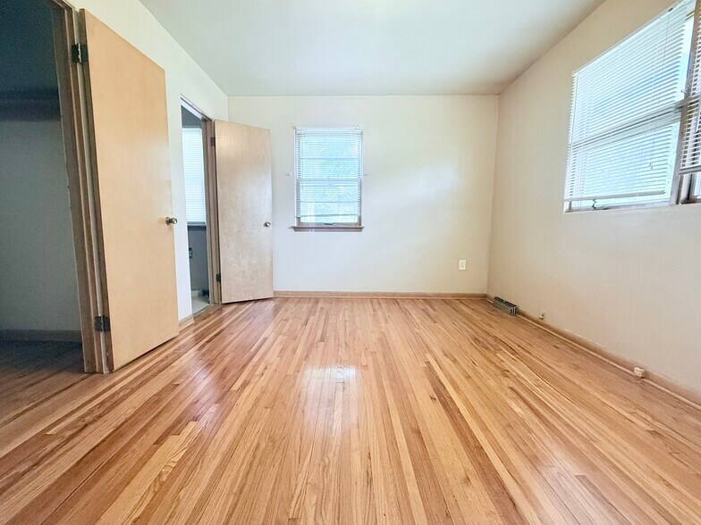 Bed #1 - 2506 Iowa St