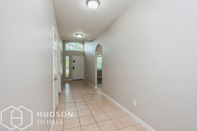 Building Photo - 10204 Wood Fern Court, Conroe, TX 77385 - ...