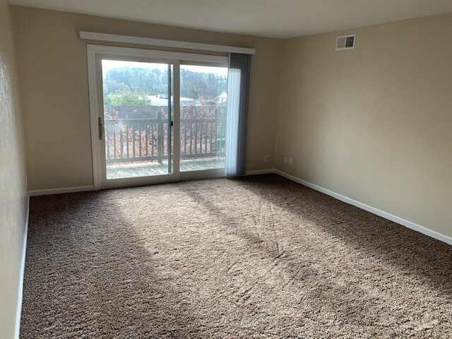 Building Photo - 1668 Brownstone Blvd