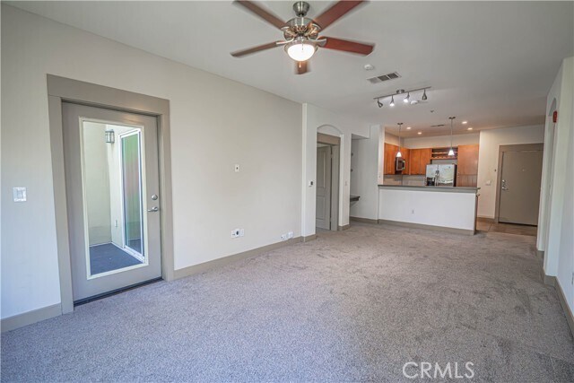 Building Photo - 24595 Town Center Dr