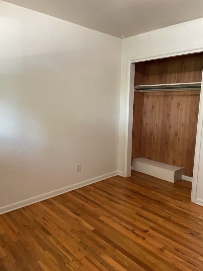 Building Photo - 1708-1710 Morningside Dr