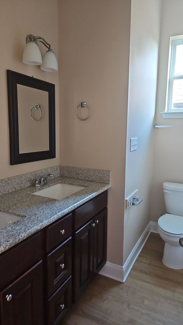 Building Photo - 2038 St Anthony St