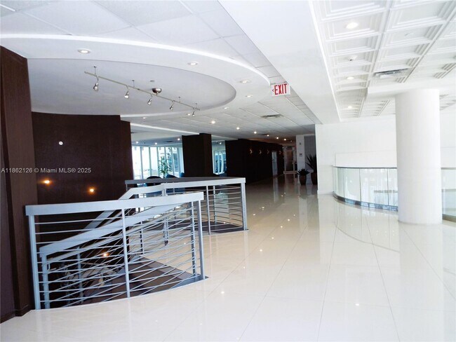 Building Photo - 5701 Collins Ave