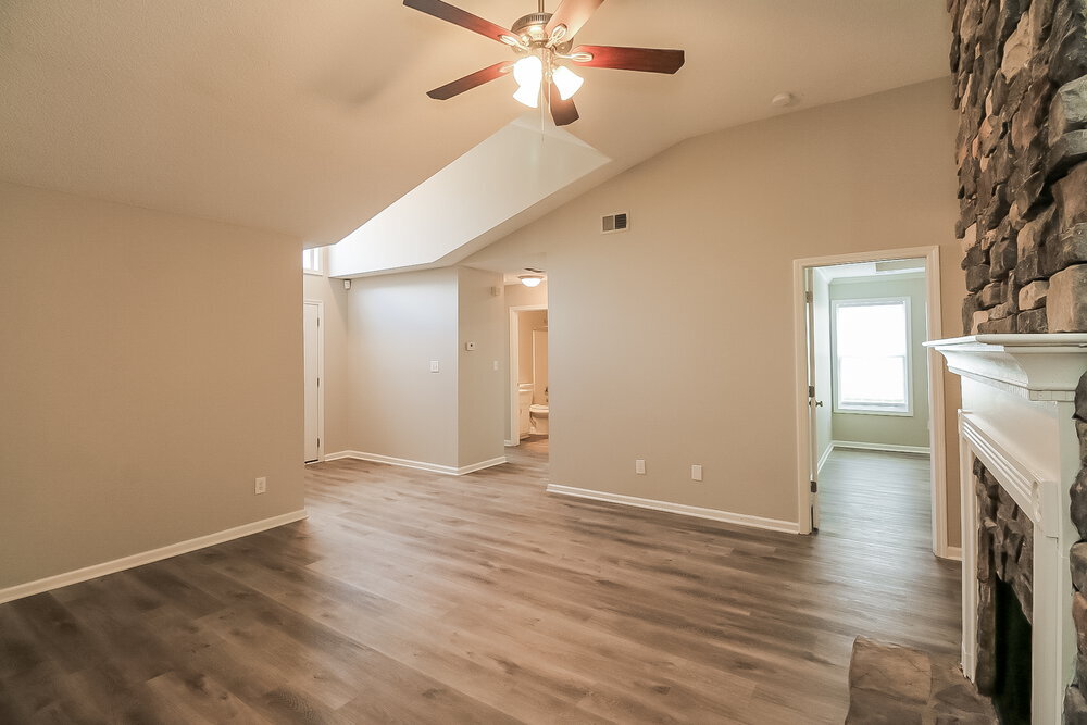 Building Photo - 311 Fallview Dr