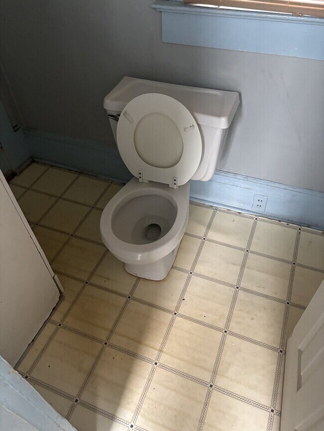 Building Photo - 217 S Woodrow St