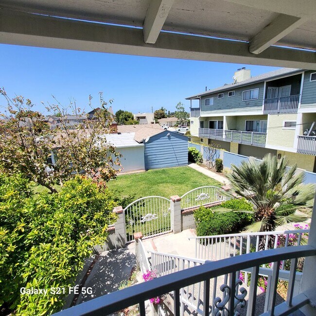 Building Photo - 2100 Cabrillo Ave