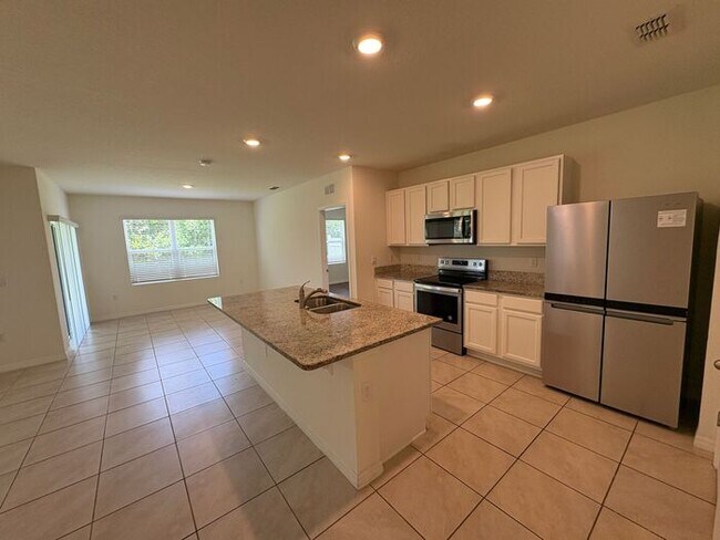 Building Photo - 956 Brooklet Dr