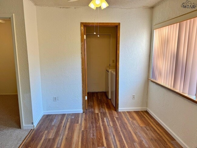 Building Photo - 1513 Hursh Ave