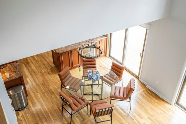 Building Photo - 2A Cherry Ln