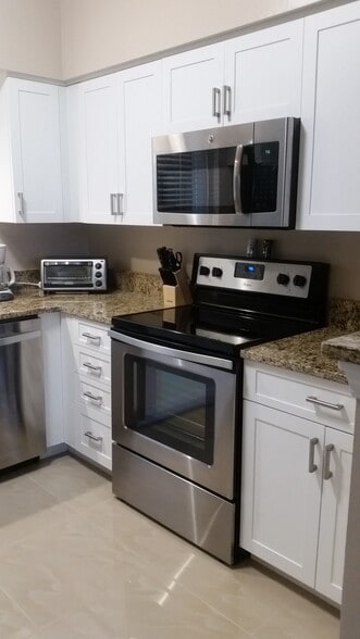 Kitchen - 5035 Harmony Circle