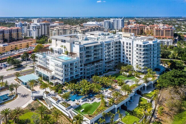 Building Photo - 200 SE Mizner Blvd