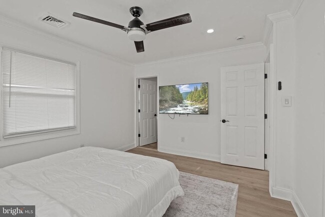 Building Photo - 5 Burgess Ln