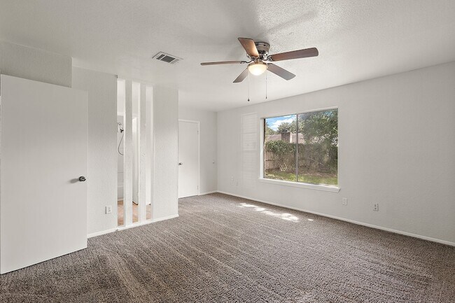 Building Photo - 22307 Red River Dr