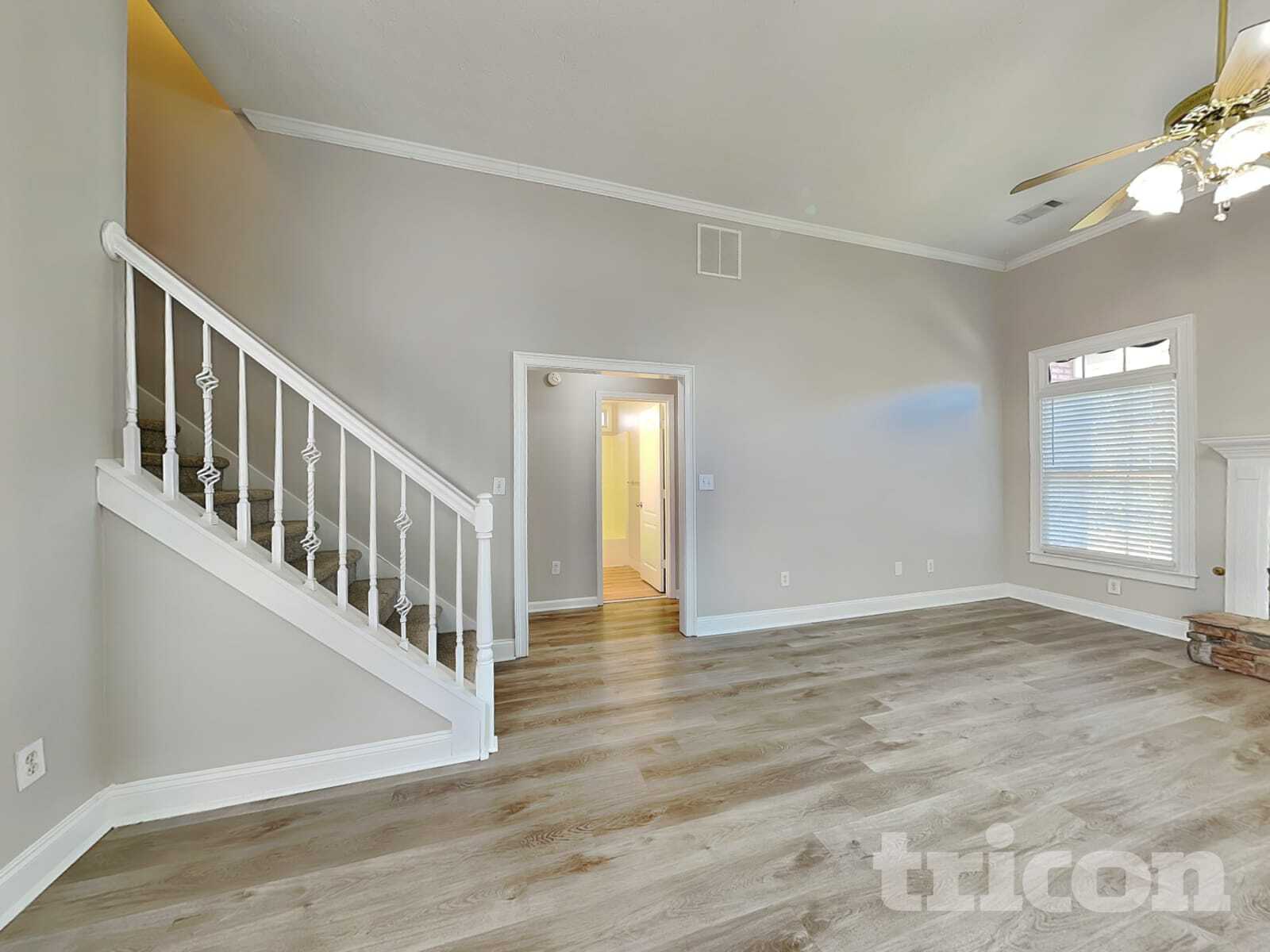 Building Photo - 160 Wisteria Way