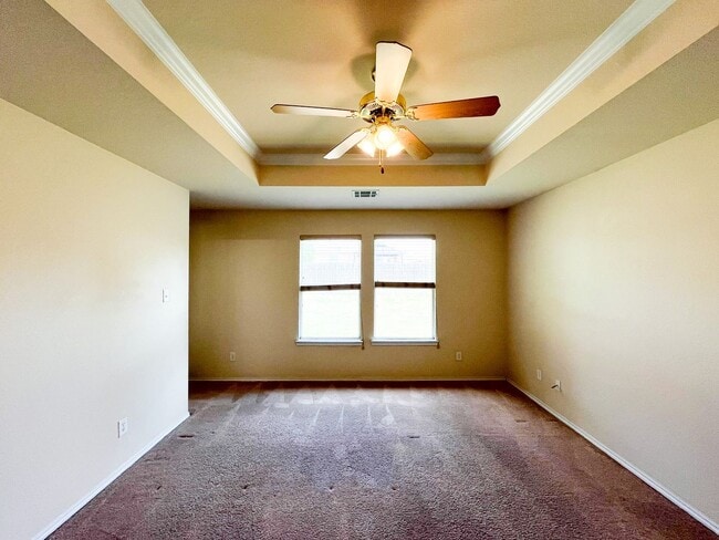 Building Photo - Available Now Beautiful 1 story, 4 bedroom, 2 bath, 2 car garage home with fire place, garage doo...