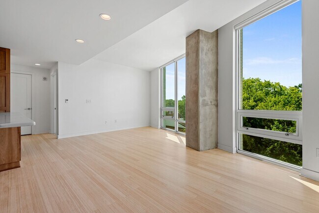 Building Photo - 2BR/2BA Condo at Greenbridge – Available 1...