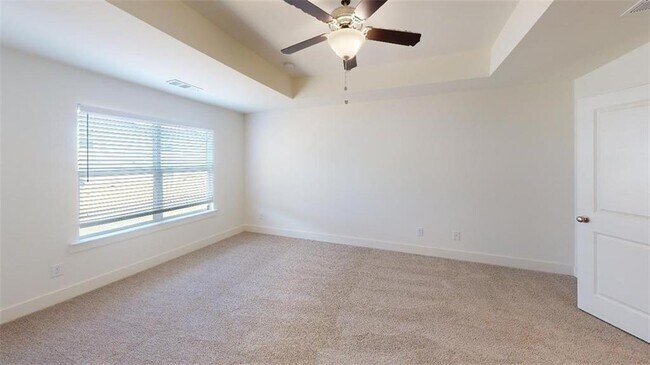 Building Photo - 6414 Shalks Xing Dr