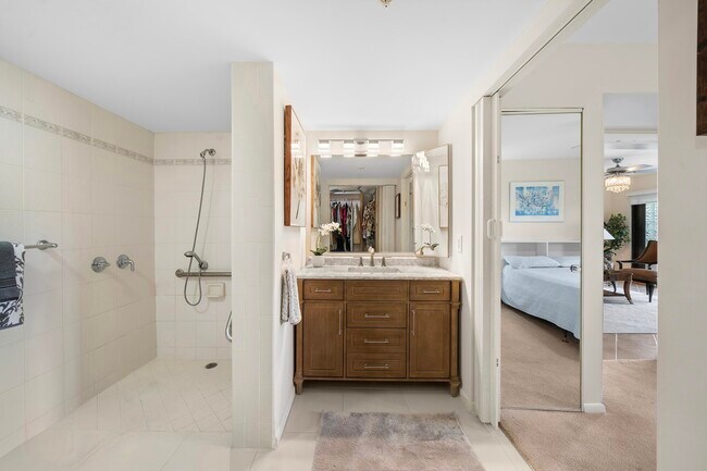 Building Photo - 601 Seafarer Cir