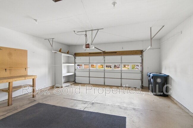 Building Photo - 5416 Meadowbrook Dr