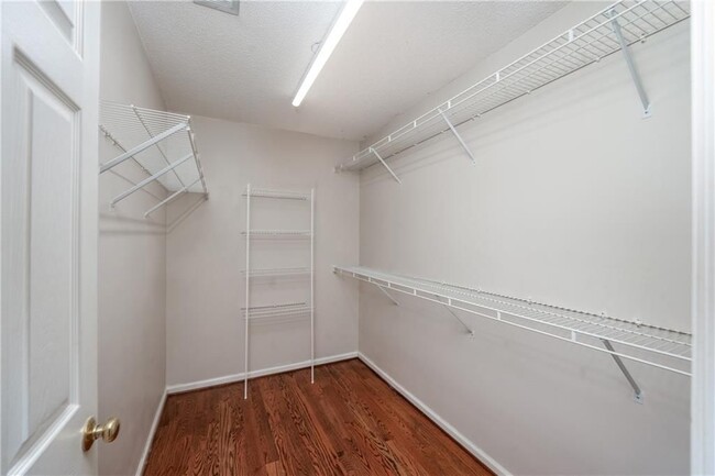 Building Photo - 3925 Barberry Ct