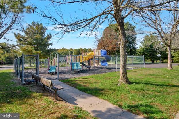 Building Photo - 809 Lindsley Ct