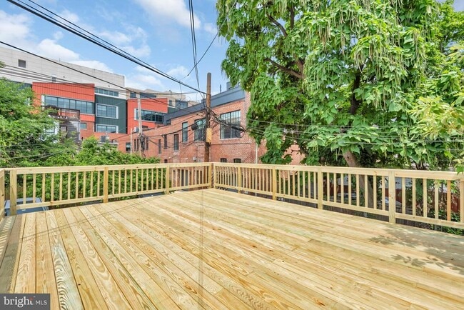 Building Photo - 1810 6th St NW