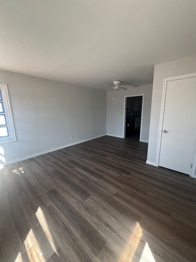 Building Photo - Remodeled Home