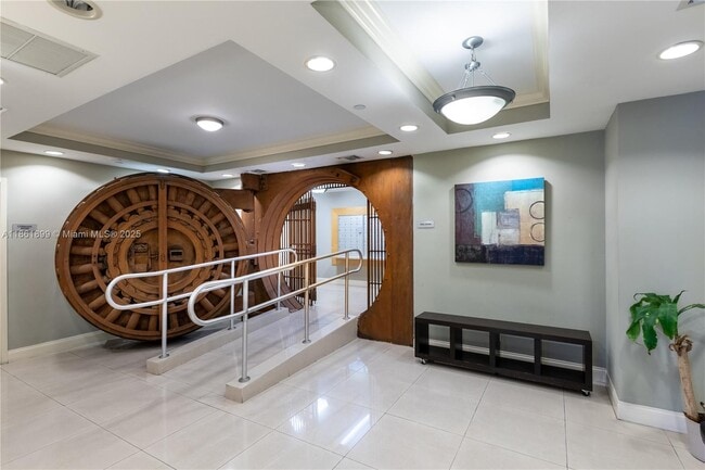 Building Photo - 111 E Flagler St