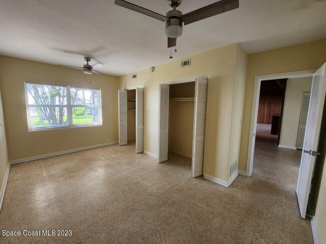 Building Photo - 1181 Sunny Point Dr