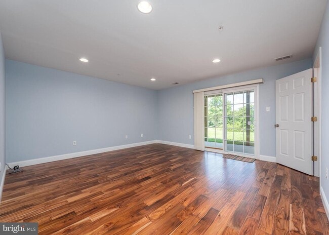 Building Photo - 1036 Lily Way
