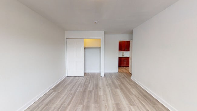 Building Photo - 8100 Oakton St