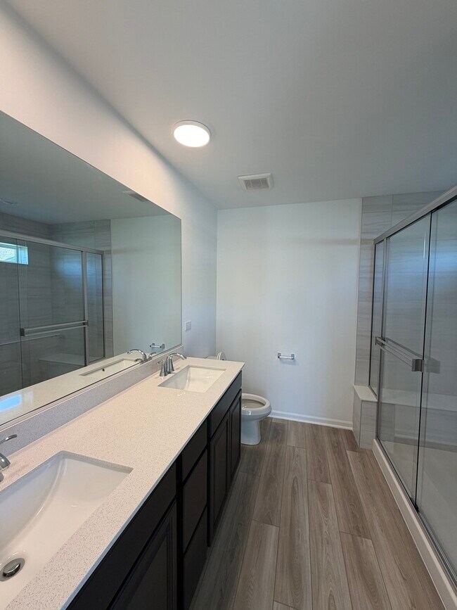 Building Photo - 12011 Jordi Rd