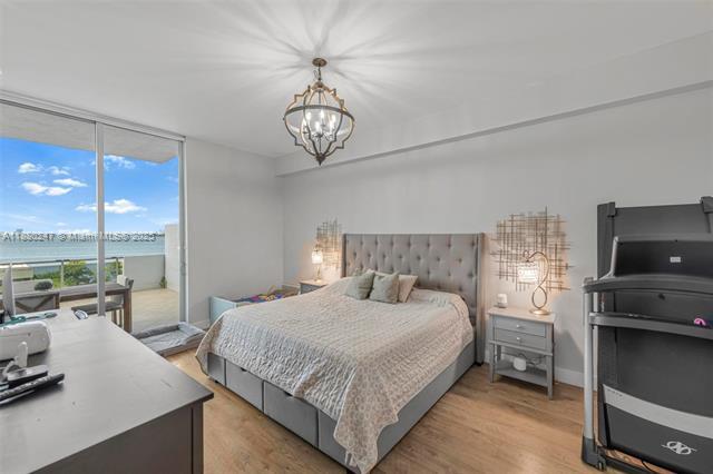 Building Photo - 7901 Hispanola Ave