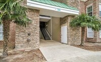 Building Photo - 300 Gateway Condos Dr
