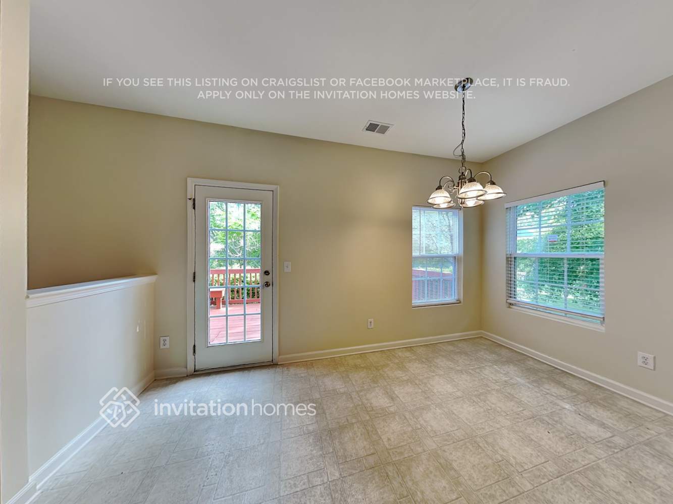 Building Photo - 4104 Hampstead Village Dr
