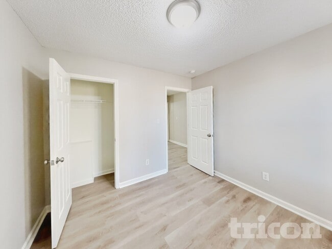 Building Photo - 149 Cambridge Elm Dr