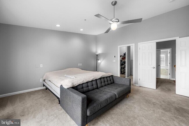 Building Photo - 2614 Lighthouse Ln