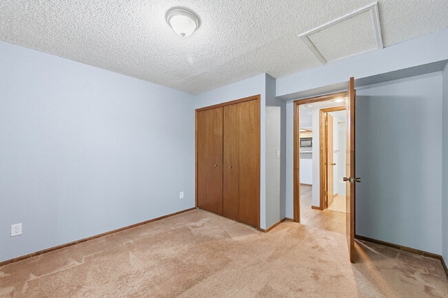 Building Photo - $2,595.95  - 3 Bed, 2 bath Condo with Lofted Bonus Space and In Unit Laundry!
