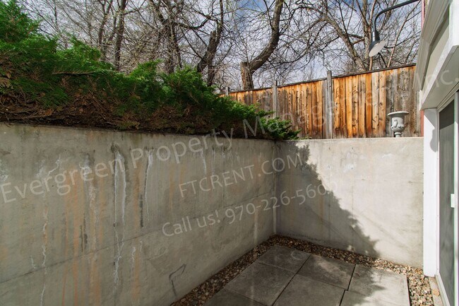 Building Photo - 419 W Mountain Ave